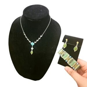 Vintage VCLM Sparkling Green & Blue Flower Necklace, Earrings, Bracelet Set